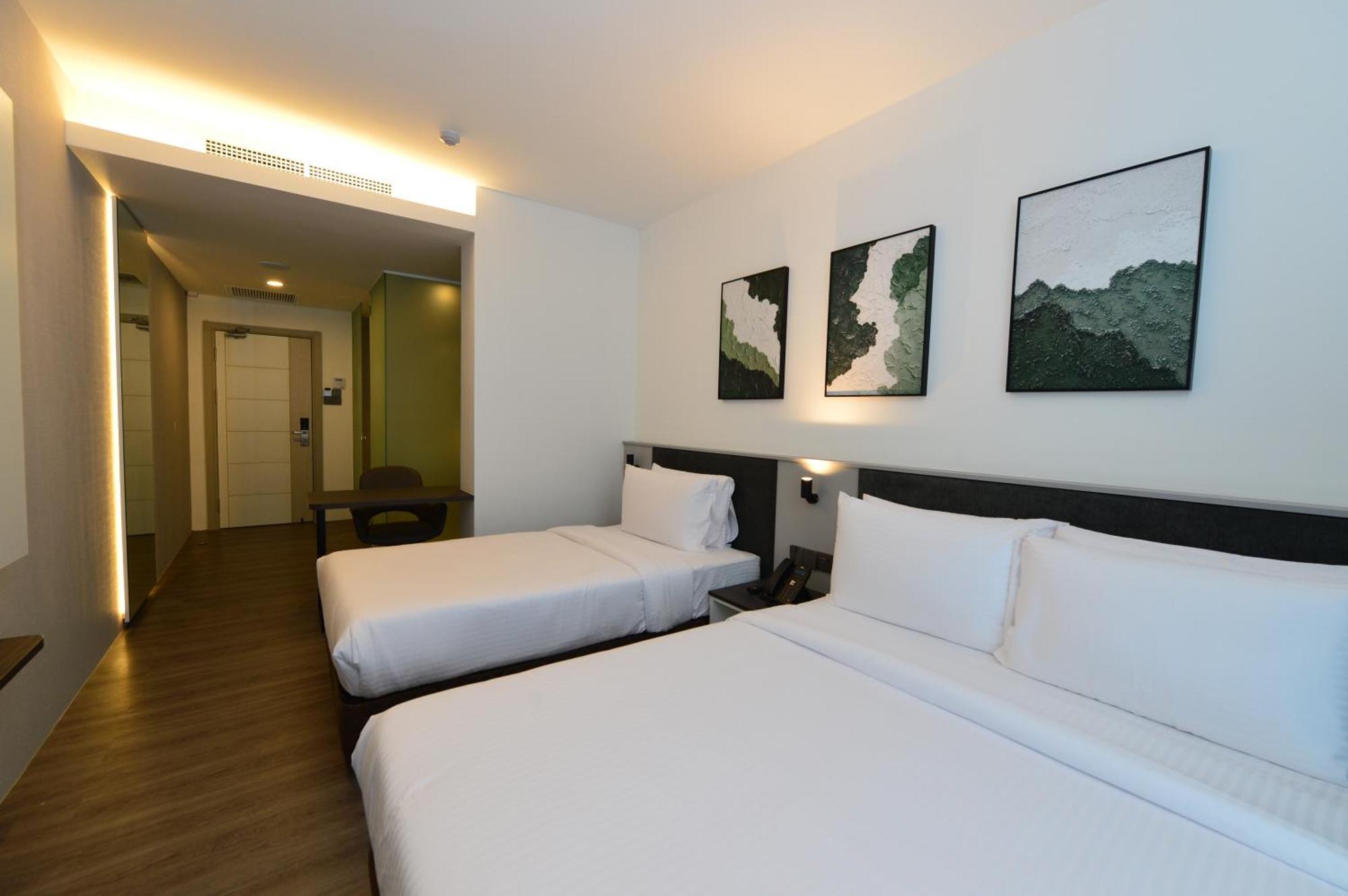 Rume Hotel Kuching Extérieur photo